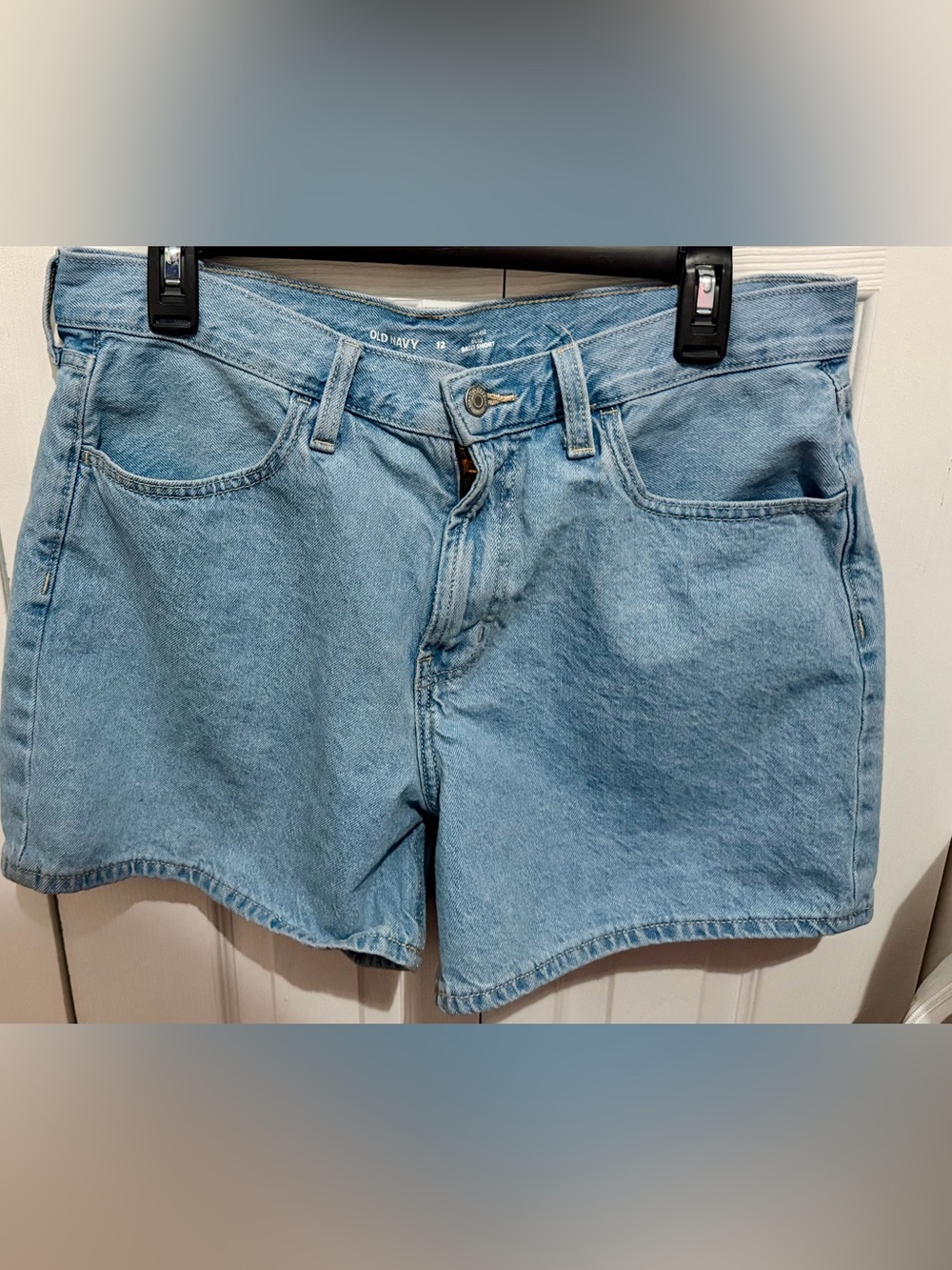 Old Navy Light Wash Denim Shorts - Women's